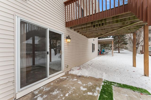 1511 Deerwood Bend, Eagan, MN 55122