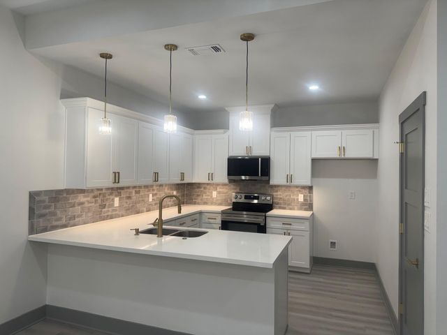 308 Jordan Avenue, Cleveland, TX 77327