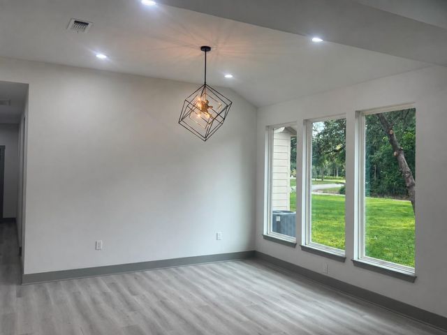 308 Jordan Avenue, Cleveland, TX 77327