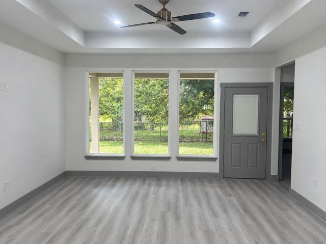 308 Jordan Avenue, Cleveland, TX 77327