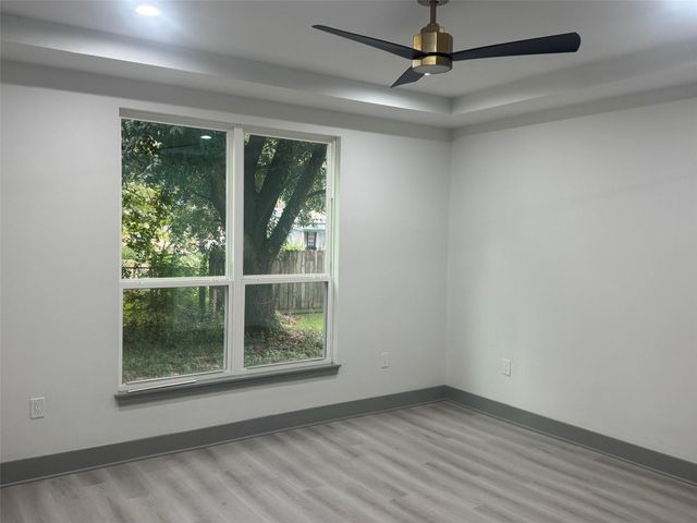 308 Jordan Avenue, Cleveland, TX 77327