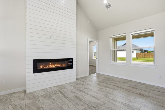 532 Highview Court, Godley, TX 76044