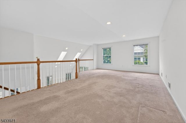 66 La Costa Dr, Clinton Twp., NJ 08801
