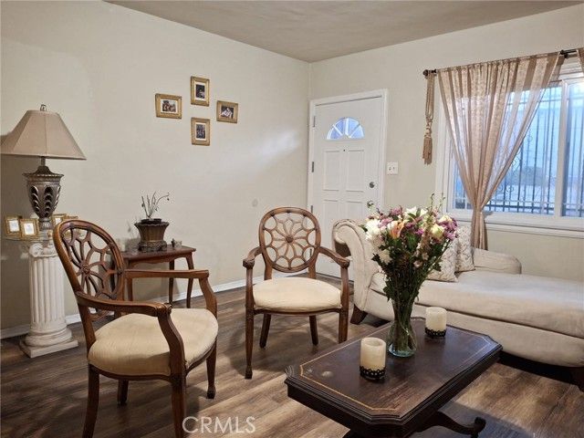 1346 W Century, Los Angeles, CA 90044