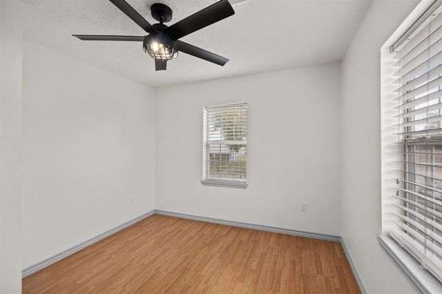 325 E A Street, La Porte, TX 77571