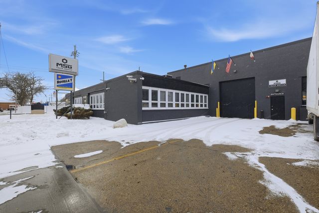 2020 N 15th Avenue, Melrose Park, IL 60160