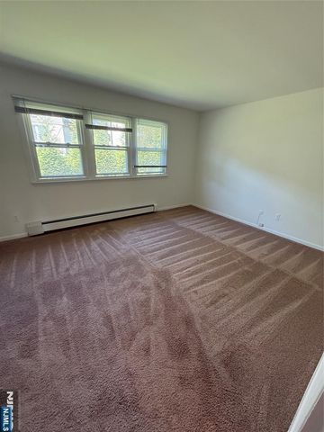 1276 River Road 2, Edgewater, NJ 07020