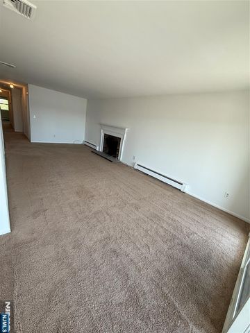 1276 River Road 2, Edgewater, NJ 07020