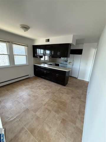 1276 River Road 2, Edgewater, NJ 07020