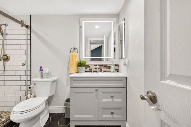 27730 Sutters Pointe, Saugus, CA 91350