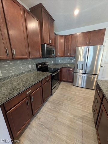 3306 Jackson Park Drive NW, Massillon, OH 44646