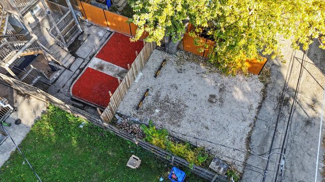 3037 W Lexington Street 2, Chicago, IL 60612