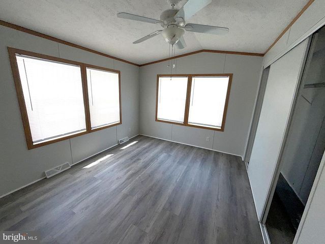 1 JUDYWOOD LN, Essex, MD 21221