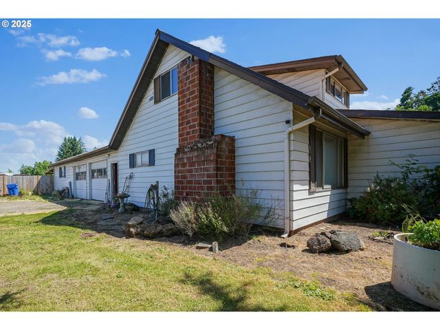 4435 HAZELGREEN Rd Ne, Salem, OR 97305
