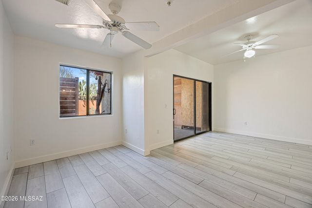 156 E Limberlost Dr Unit 101, Tucson, AZ 85705
