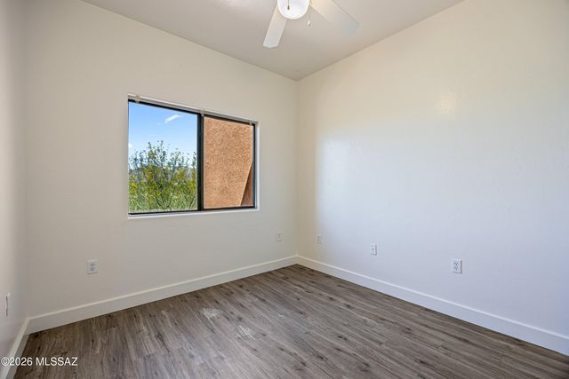 156 E Limberlost Dr Unit 101, Tucson, AZ 85705