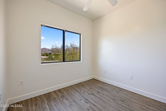 156 E Limberlost Dr Unit 101, Tucson, AZ 85705