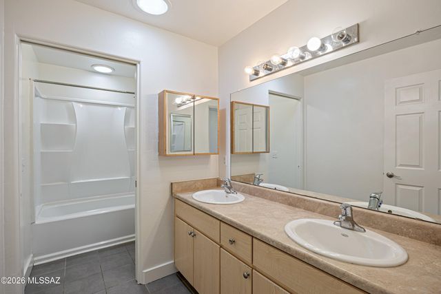 156 E Limberlost Dr Unit 101, Tucson, AZ 85705