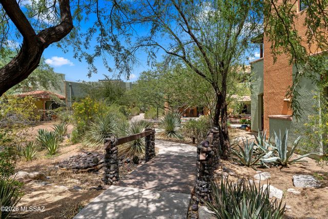 156 E Limberlost Dr Unit 101, Tucson, AZ 85705
