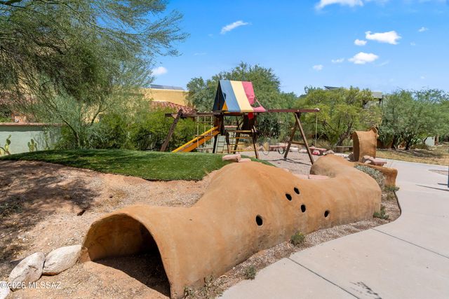 156 E Limberlost Dr Unit 101, Tucson, AZ 85705