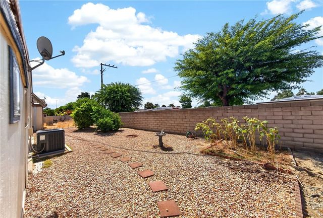 1300 W Menlo Avenue 188, Hemet, CA 92543
