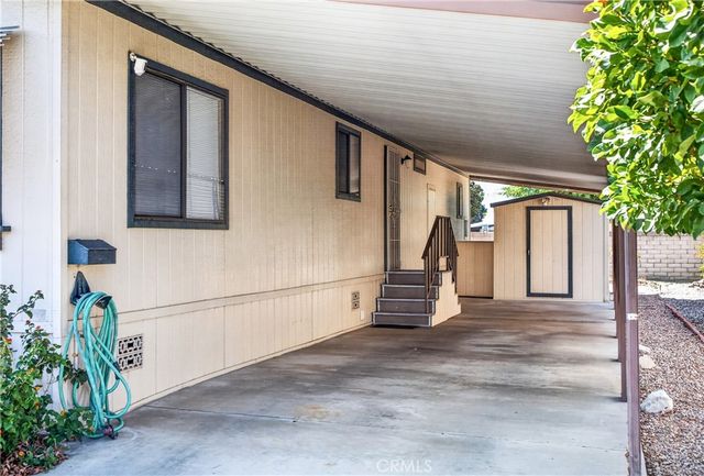 1300 W Menlo Avenue 188, Hemet, CA 92543