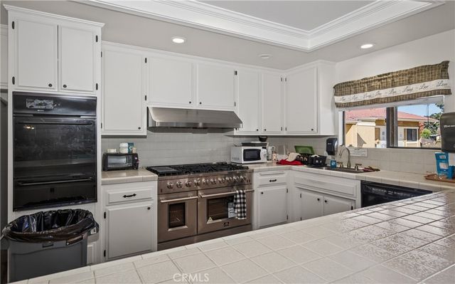 1300 W Menlo Avenue 188, Hemet, CA 92543