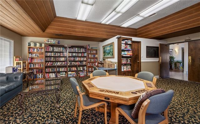 1300 W Menlo Avenue 188, Hemet, CA 92543