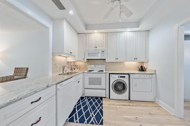 70 Celestial Way 110, Juno Beach, FL 33408