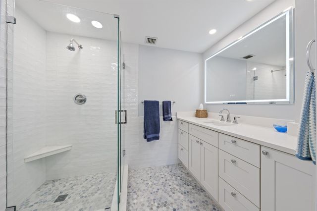 70 Celestial Way 110, Juno Beach, FL 33408