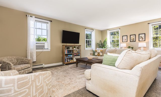 93 Bunker Hill Avenue, Stratham, NH 03885