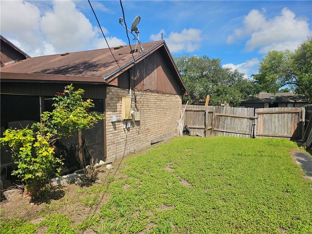 11920 Bee Mountain Street, Corpus Christi, TX 78410