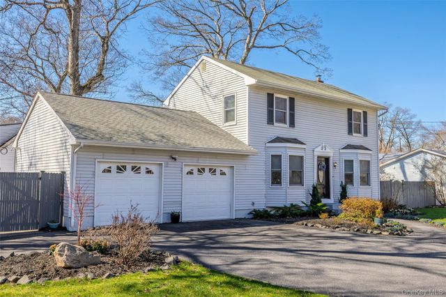 58 Freya Road, Rocky Point, NY 11778