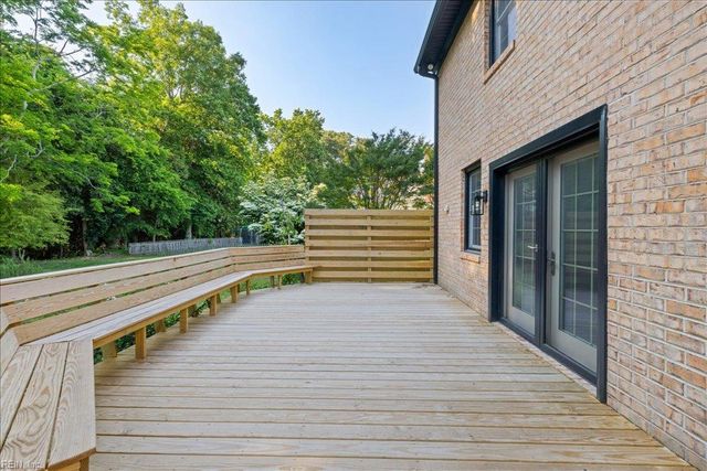 8957 River CRES, Suffolk, VA 23433