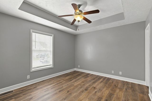 525 Fox Trot Dr, Clarksville, TN 37042
