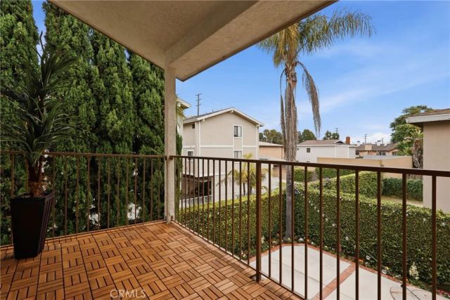 2103 Huntington Lane 2, Redondo Beach, CA 90278