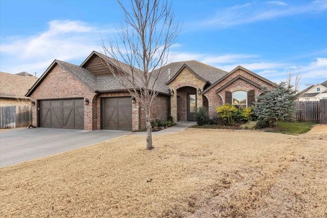 2217 Sugar Sands Road, Yukon, OK 73099