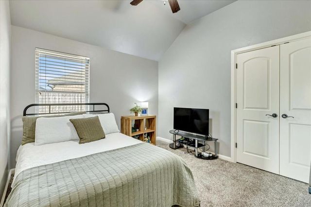 2217 Sugar Sands Road, Yukon, OK 73099