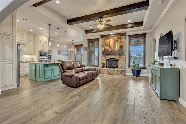 2217 Sugar Sands Road, Yukon, OK 73099