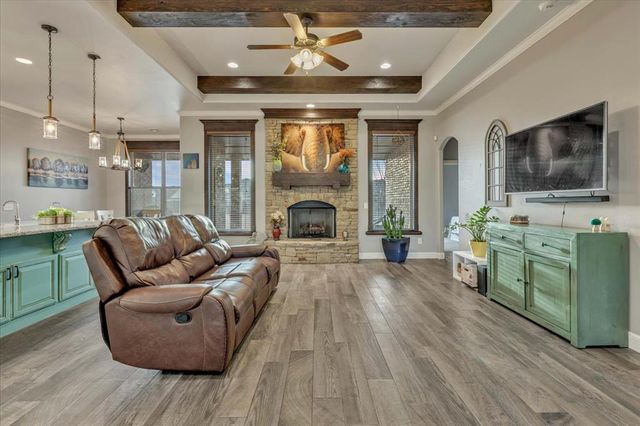 2217 Sugar Sands Road, Yukon, OK 73099