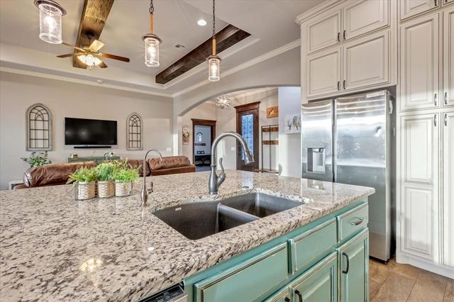 2217 Sugar Sands Road, Yukon, OK 73099