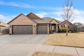 2217 Sugar Sands Road, Yukon, OK 73099