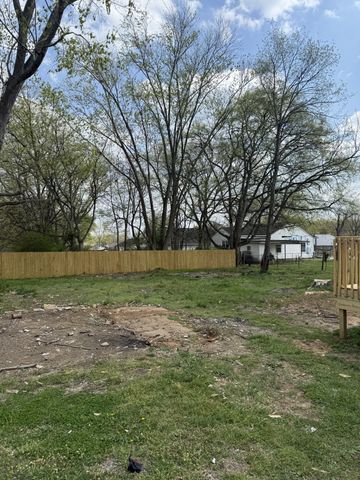 204 Hobson Ave, Shelbyville, TN 37160
