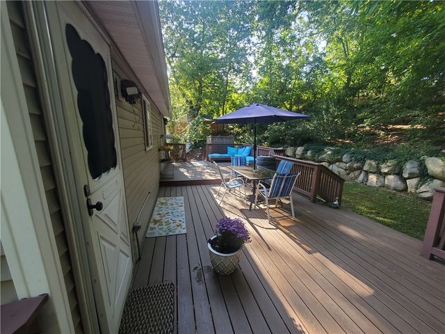 85 Shattock Avenue, Warwick, RI 02886