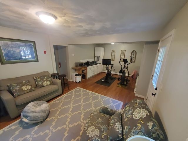 85 Shattock Avenue, Warwick, RI 02886