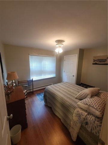 85 Shattock Avenue, Warwick, RI 02886