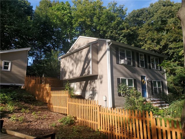 85 Shattock Avenue, Warwick, RI 02886