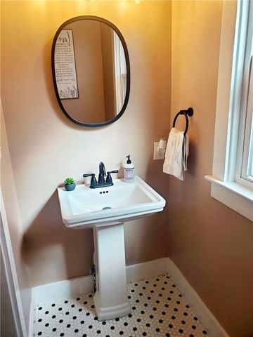 64 Huffman Avenue, Dayton, OH 45403