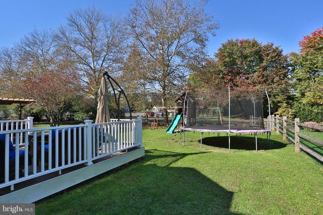 213 FOREST PARK DR, Chalfont, PA 18914