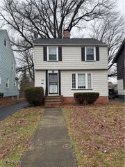 994 Yellowstone Avenue, Cleveland Heights, OH 44121